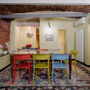 Hostel Le Stanze Del Piccadilly, Genua