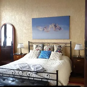 Amarantha Gothica Bed & Breakfast